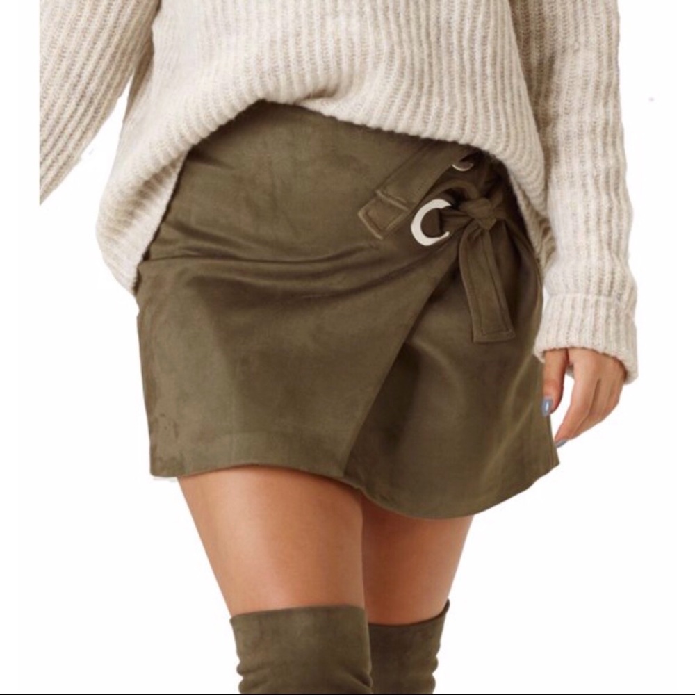 Sanne Alexandra Sweden Green Suede Wrap Skirt Med